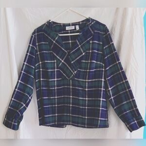 d & co. Women's long sleeve plaid top